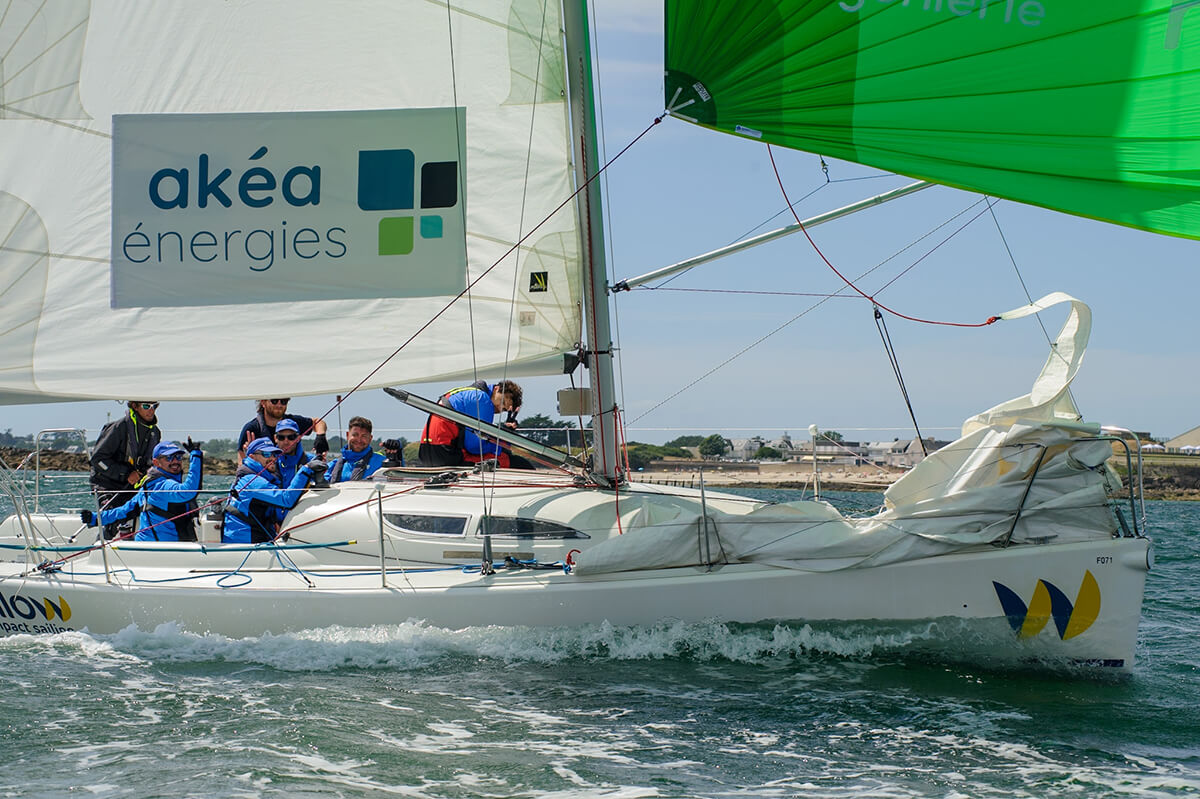 bateau-akea-profil